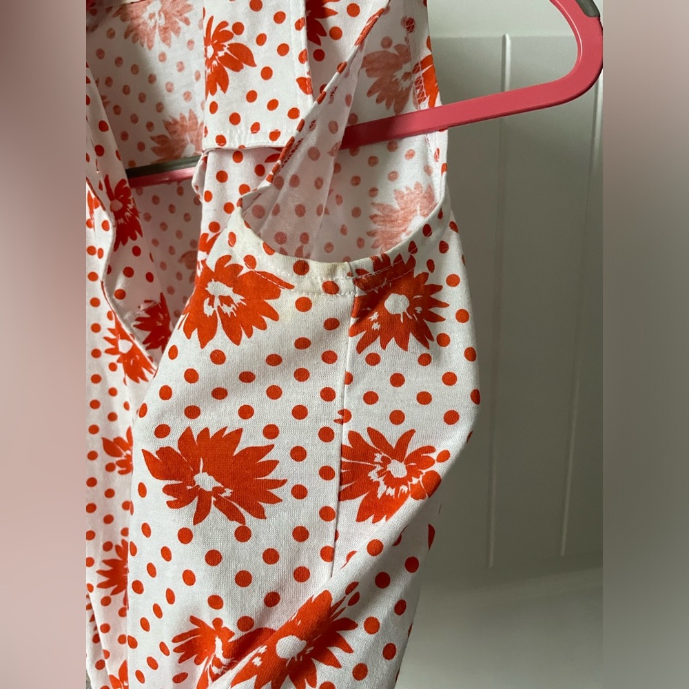 Vintage Floral Sleeveless Tie-Front Top - Red and White - Picture 15 of 16